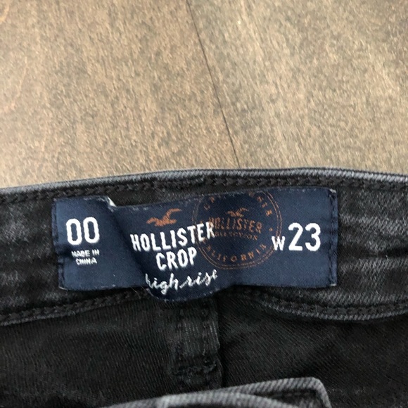 HOLLISTER SHORTS! - Picture 3 of 4